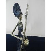 Sculpture bronze du Burkina Massaï oxydée patine noire or